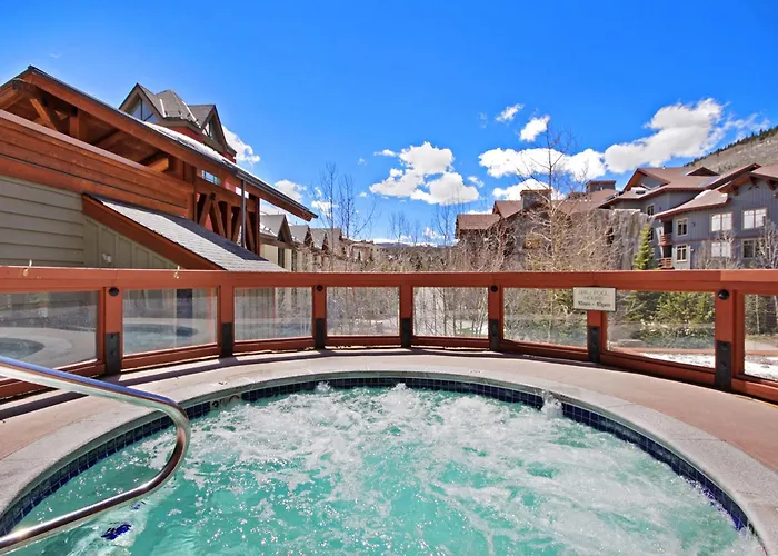 Co422 Copper One Apartment